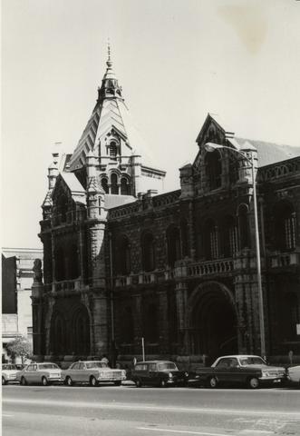 Russell Street between Latrobe Street and Franklin Street