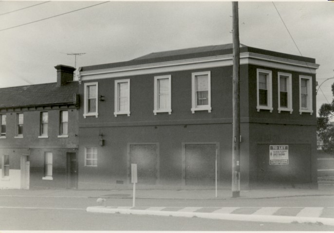 Corner of Arden and Courtney Streets