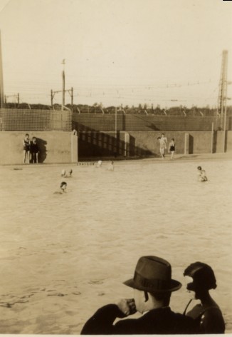 Melbourne Olympic Pool - main pool shallow end