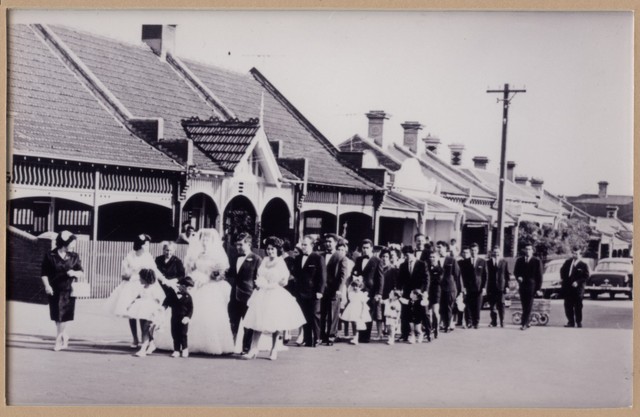 Wedding procession, Dryburgh Street