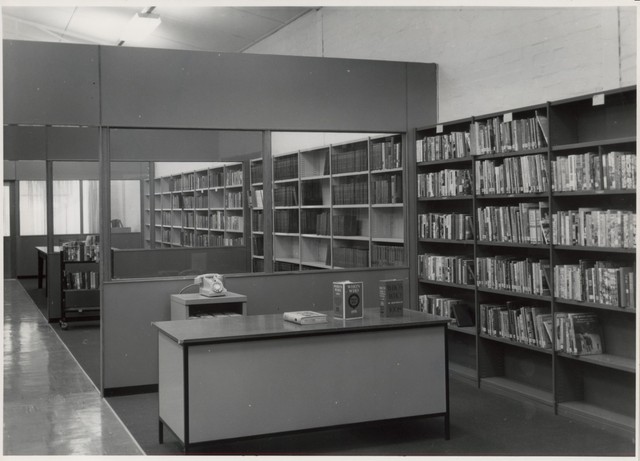 North Melbourne Library Reference Desk