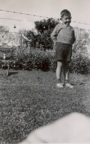 Keith Hamilton in Flagstaff Gardens