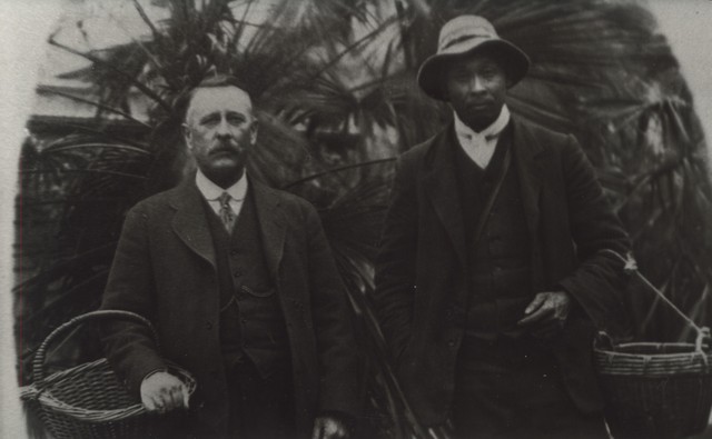 John William Leeming and his chinese gardener at Waterdale, Chapman Street, North Melbourne.