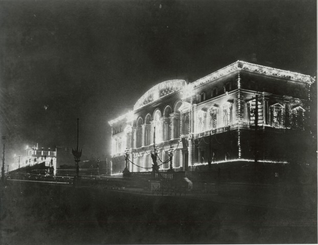 Australian Federation Royal Visit 1901 - Government offices illuminated