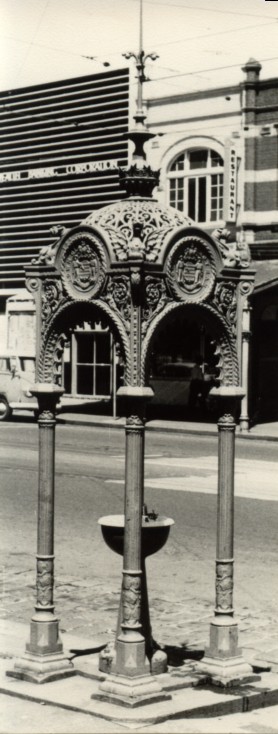 Under 18 04a past: Drinking fountain, Errol Street, North Melbourne