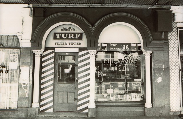 Under 18 08a past: Barber shop, Errol Street, North Melbourne