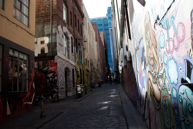 060 present: Hosier Lane, Melbourne