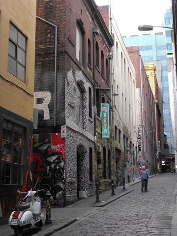 073 present: Hosier Lane, Melbourne
