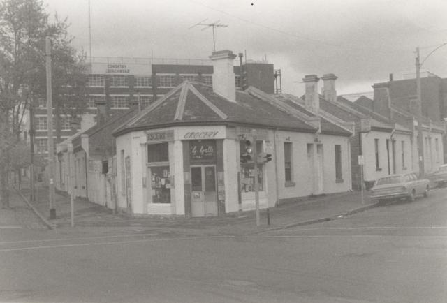 100 past: 12-20 Chetwynd St, North Melbourne