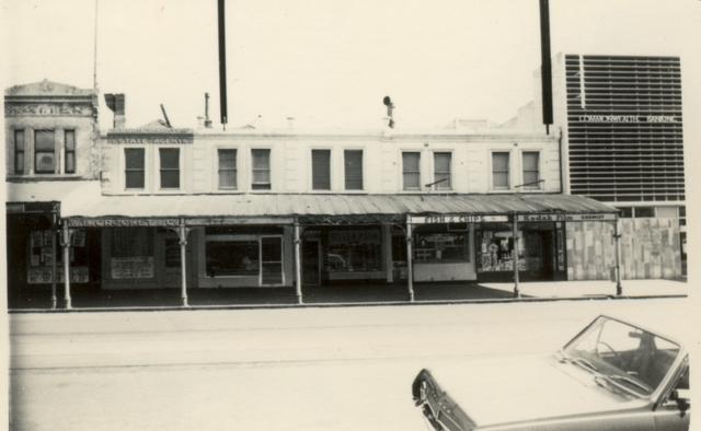077 past: Errol Street, North Melbourne