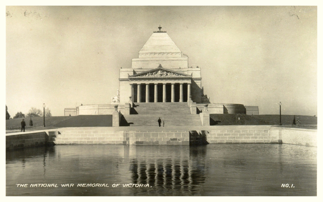 020 past: Shrine of Remembrance, Melbourne