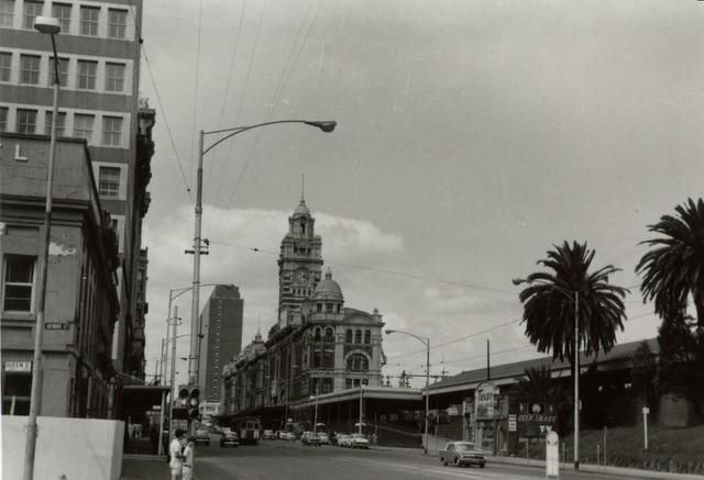 016 past: Flinders Street Station, Melbourne