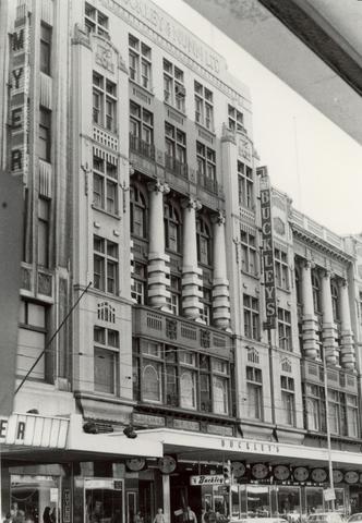 008 past: Buckley's Bourke Street Mall, Melbourne