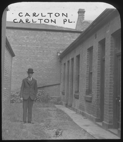 Carlton Place, Carlton