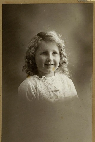 Thelma Skerry head and shoulders