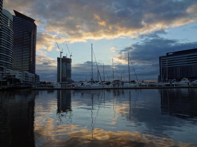 Sunset, Yarra's edge