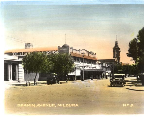 Deakin Ave & Eighth St Mildura