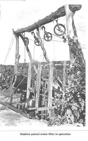 Hopkins patnet water lifter in operation Mildura