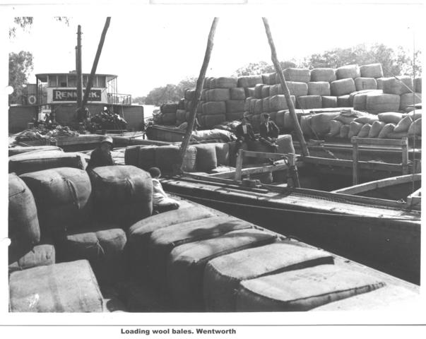 Loading wool bales, Wentworth, near Mildura.