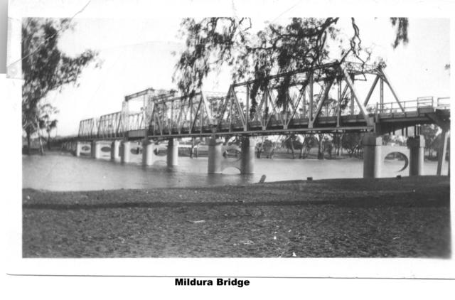 Bridge, on Murray River, Mildura.