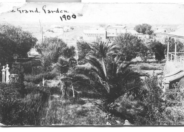 The Grand Garden with Rio Vista in R/Hand side of pic, Mildura.