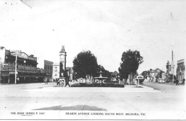 Deakin Avenue Looking South West, Mildura.