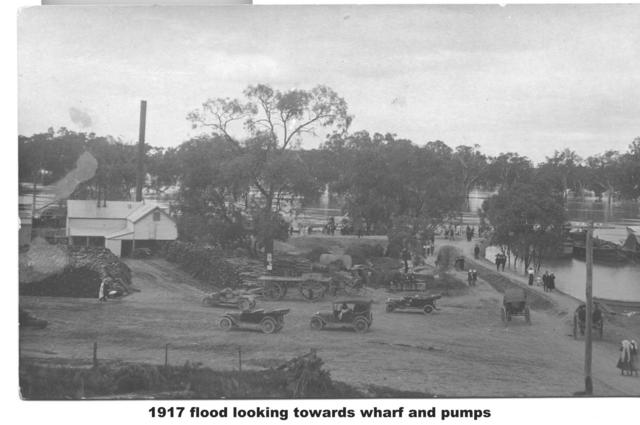 Flood looking towards wharf and pumps, Mildura.