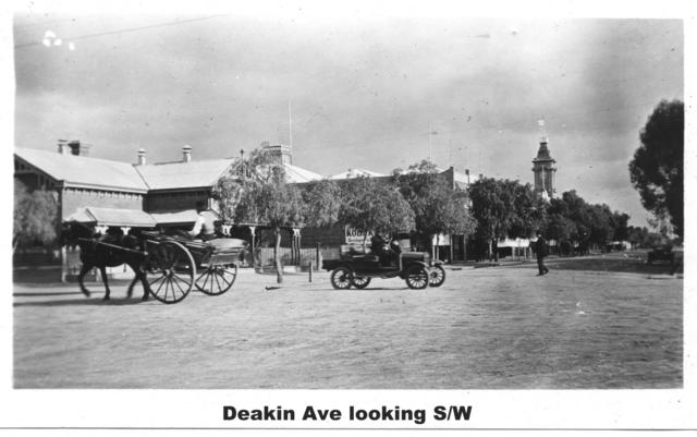 Deakin Avenue looking South West, Mildura.