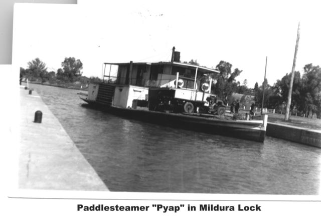 Paddlesteamer 'Pyap' in Lock chamber, Mildura.