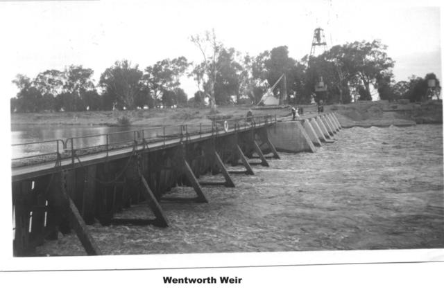 Weir at Wenthworth, near Mildura. 
