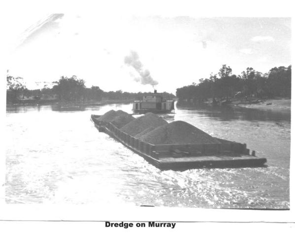 Dredge on Murray River, Mildura.