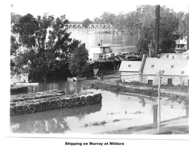 Shipping on Murray River at Mildura.