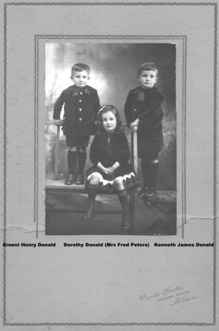 Earnest, Dorothy and Kenneth Donald, MIldura.