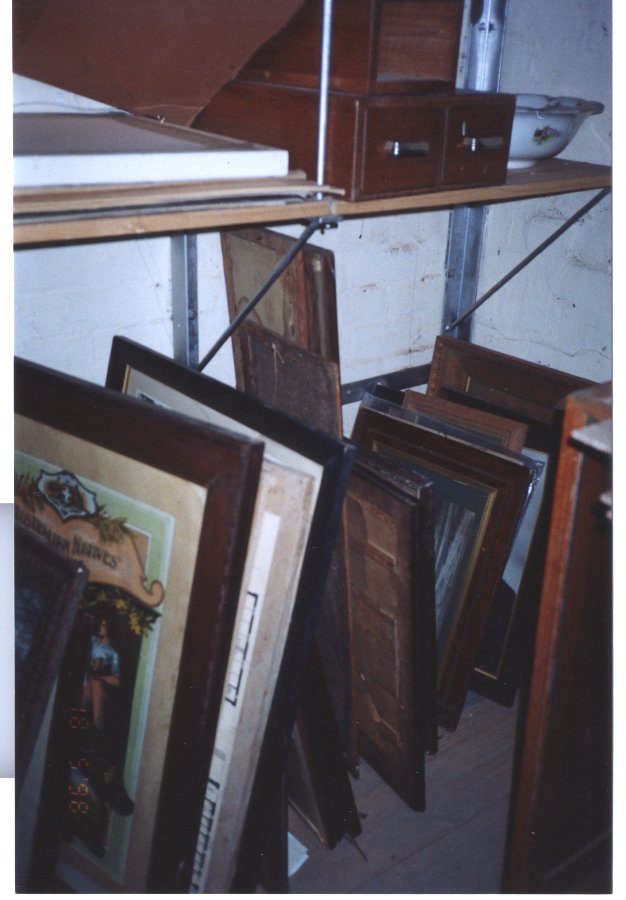 Antiques, Mildura.
