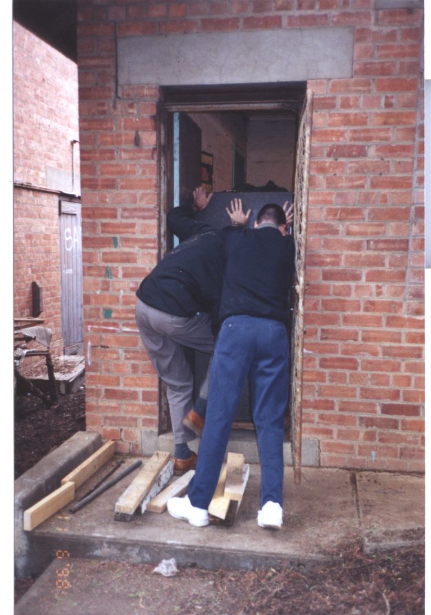 Moving furniture, Mildura,