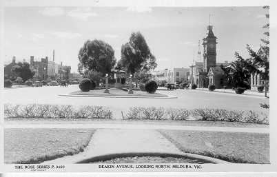 Deakin Avenue, looking north, Mildura