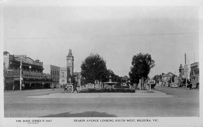 Deakin Avenue, looking south west, Mildura