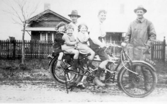  The Hughes Family. Finchley Ave.. Glenroy