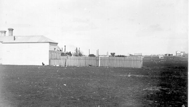  Back of Rose St. Looking at Essendon