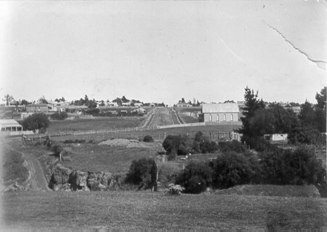  Essendon from Albion St.