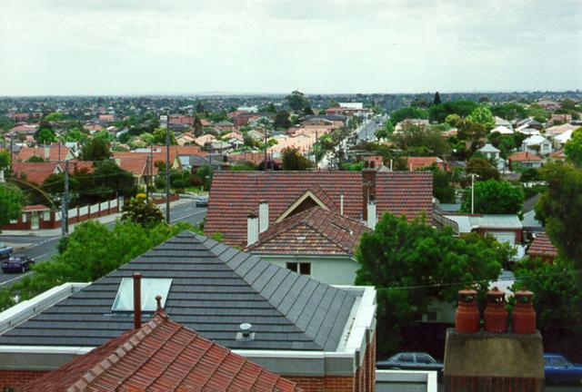  Moreland Rd. Looking West