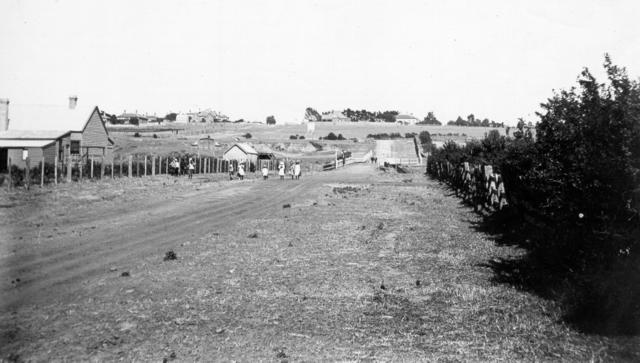  Looking Towards Essendon