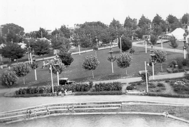  Coburg Lake Reserve Decorated for the Melbourne Centenary Celebrations