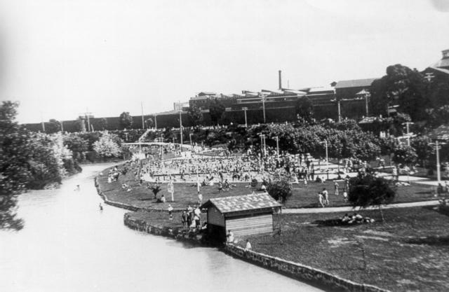  Coburg Lake Wading and Swimming Pools