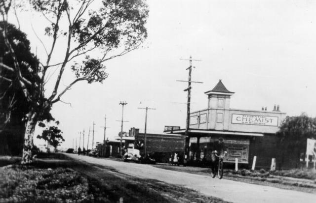  Robert's Corner. Belair Ave. and Pascoe Vale Rd.. Glenroy