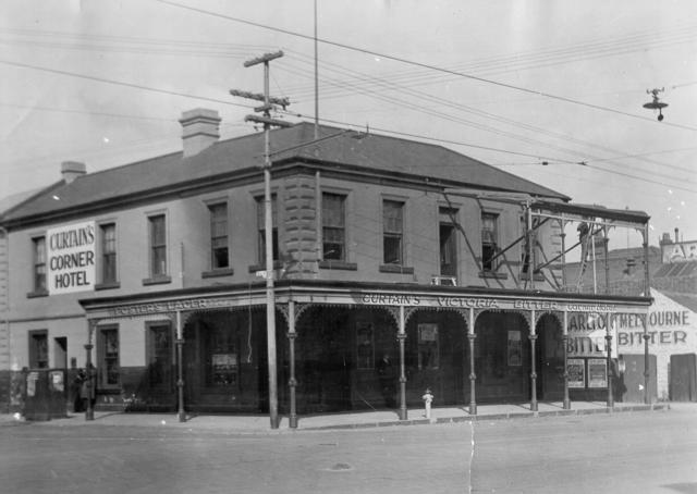  Corner Hotel