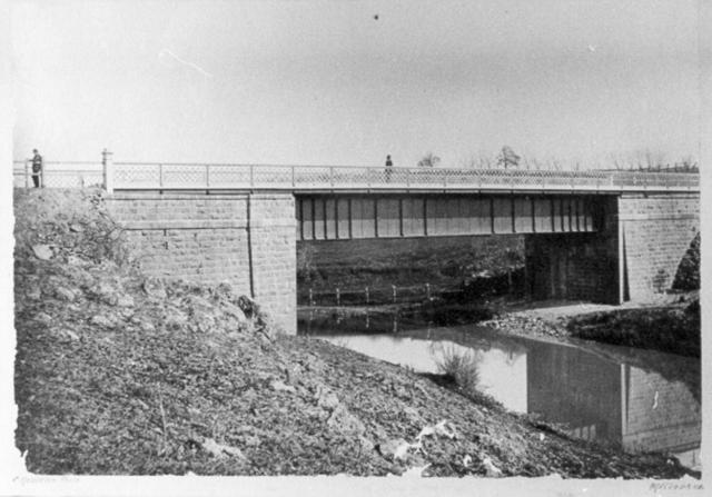  Wrought Iron Girder Bridge Over Merri Creek at Bell St.