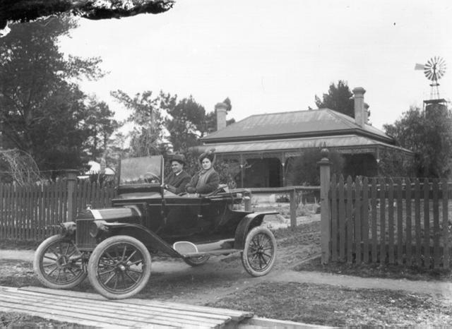  A Sunday Drive in the T Model Ford