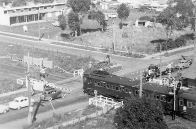  Glenroy Railway Line Crossing. Glenroy Rd.