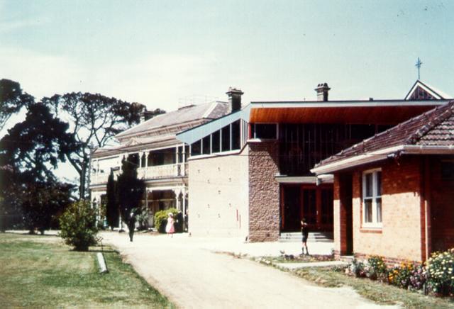  St. Matthew's Anglican Church. Widford St.. Glenroy